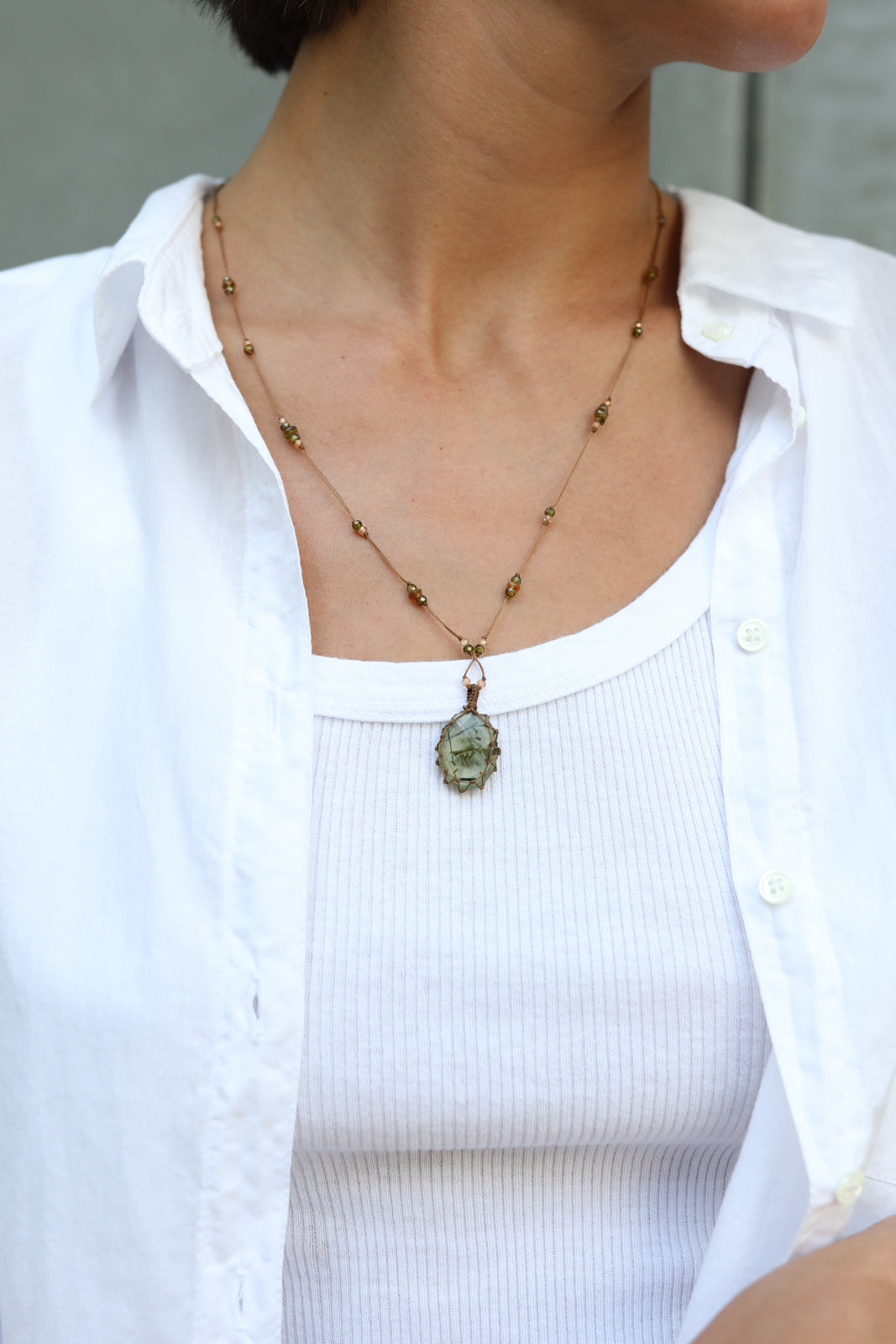 Necklace Tibet in Prehnite Rutile