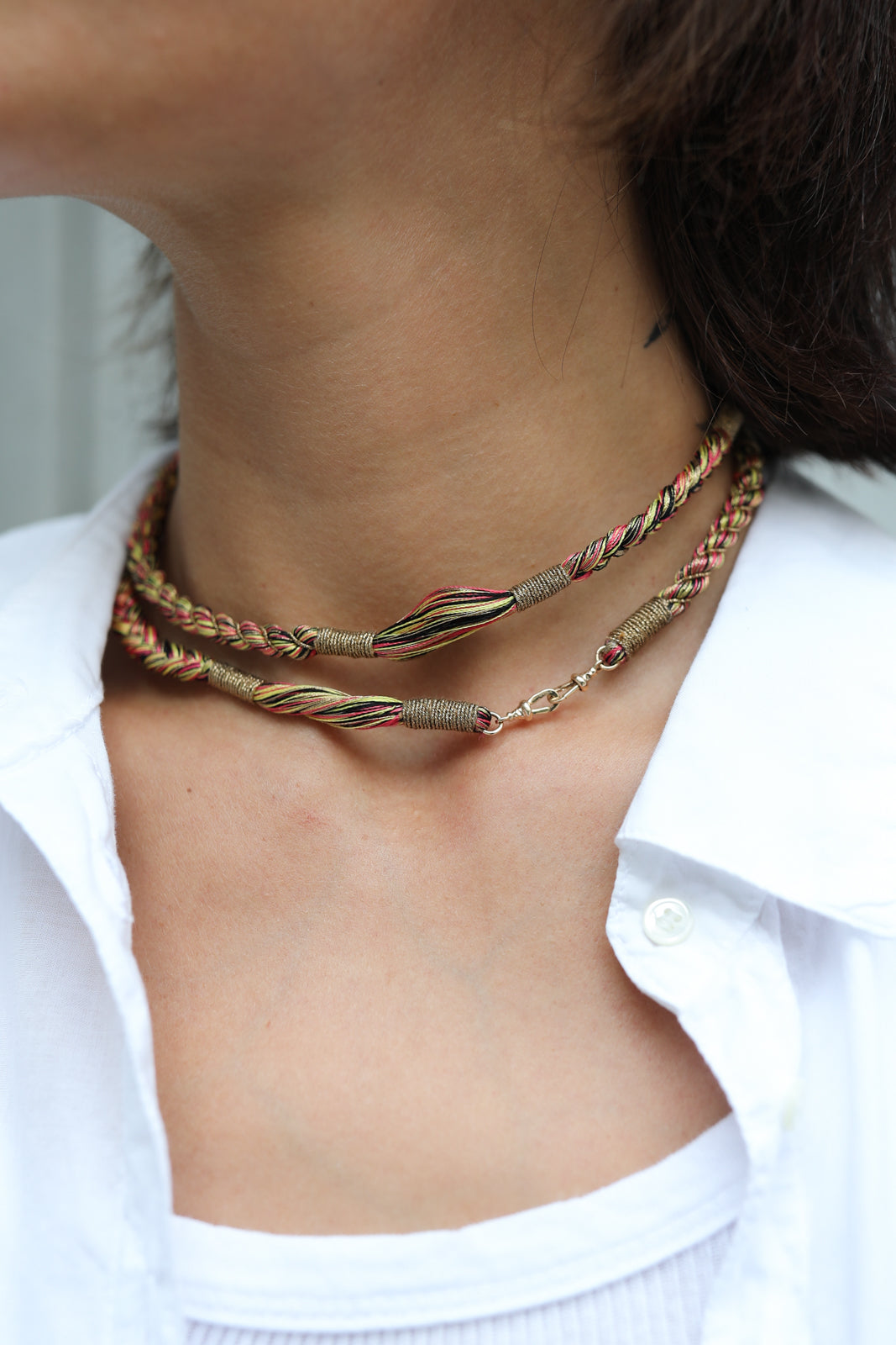 Necklace Rathi 73cm in gold/red