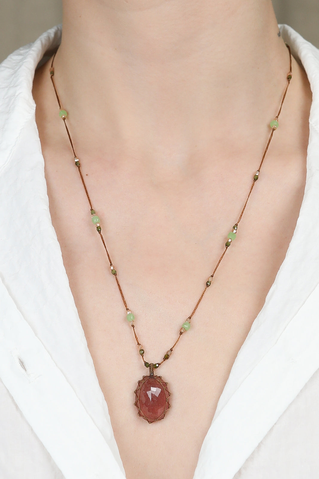 Tibet necklace in Strawberry Pink
