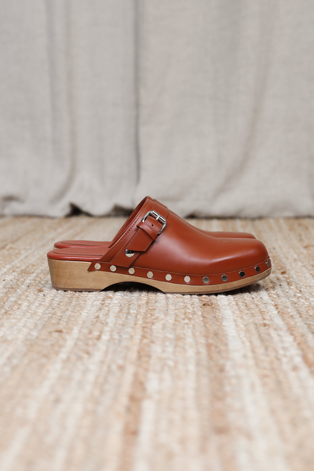 Thalie clogs in cognac