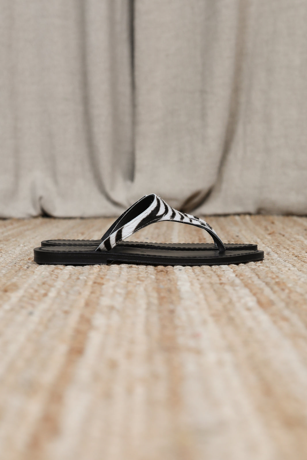 Pegase sandals in Horsy Zebre