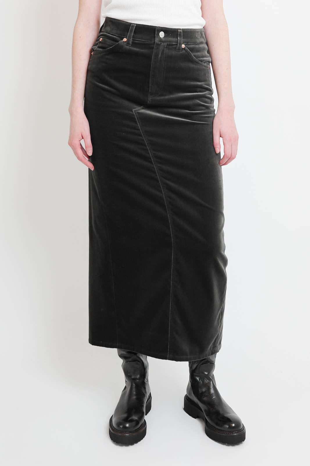 6397, Jupe en velours mercurisé