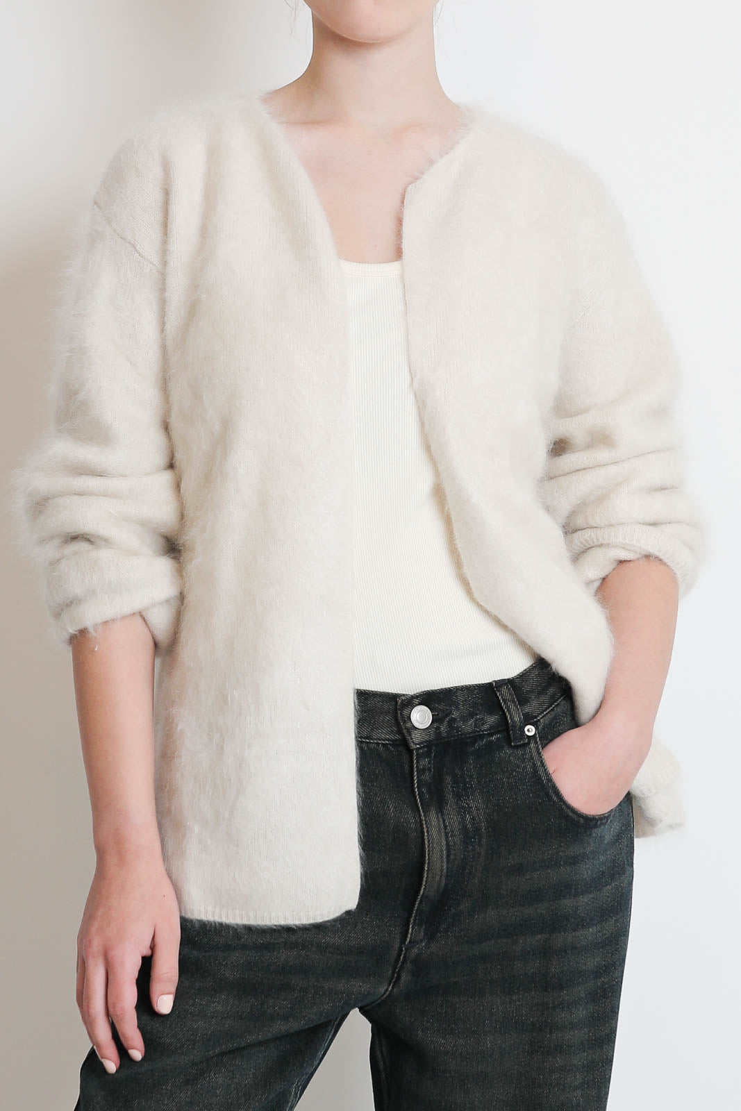 Soft Goat, cardigan brossé couleur craie