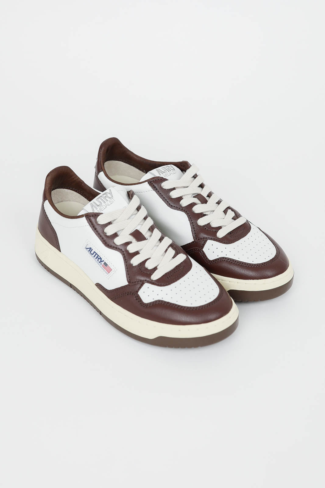 Baskets Medalist Low Bicolor en chestnut