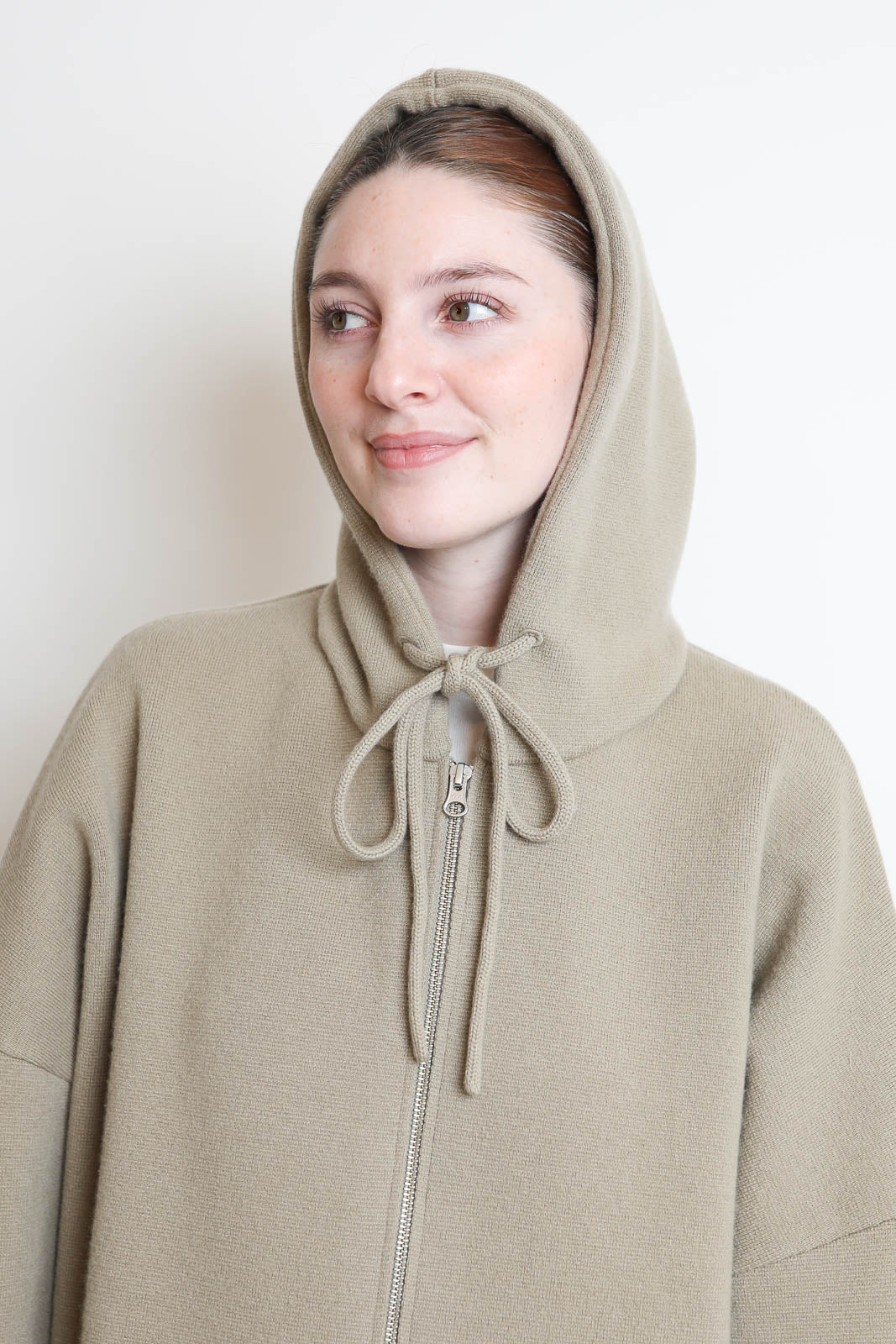 Extreme Cashmere, Cardigan Donnie en poussière