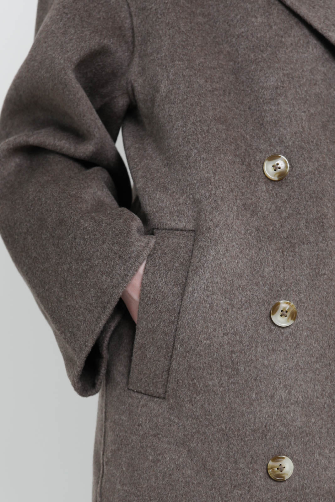 Loulou de Saison, manteau Borneo en taupe mélangée