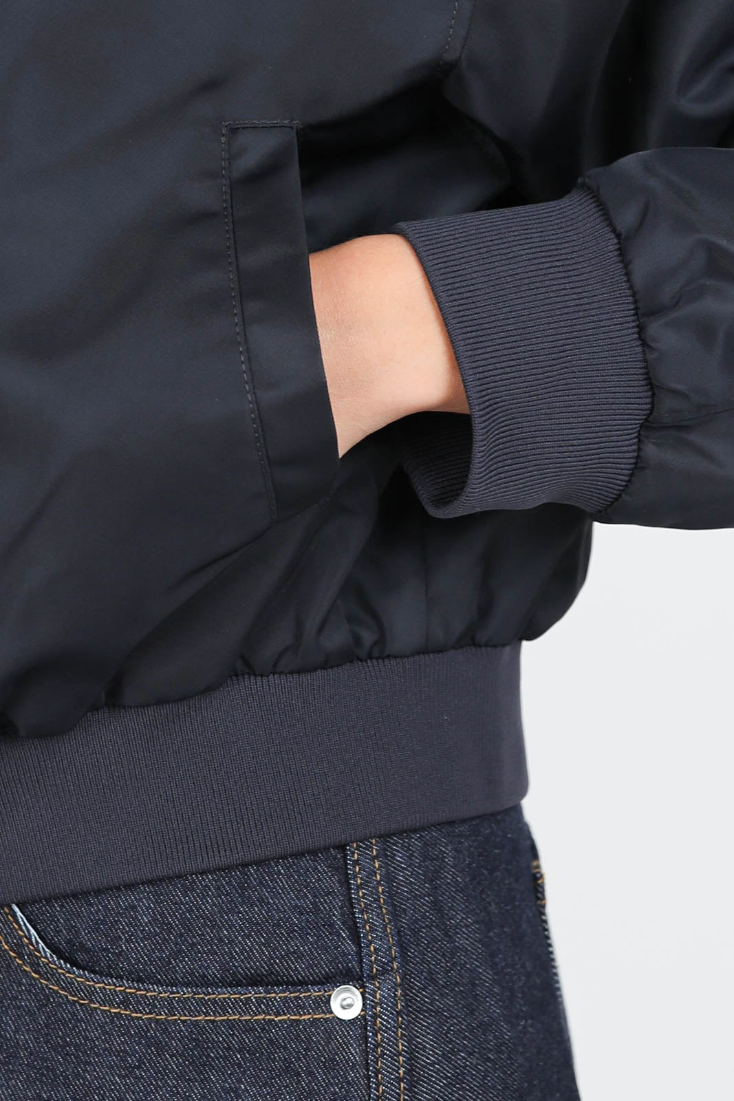 Veste Cropped Bomber en Midnight Navy