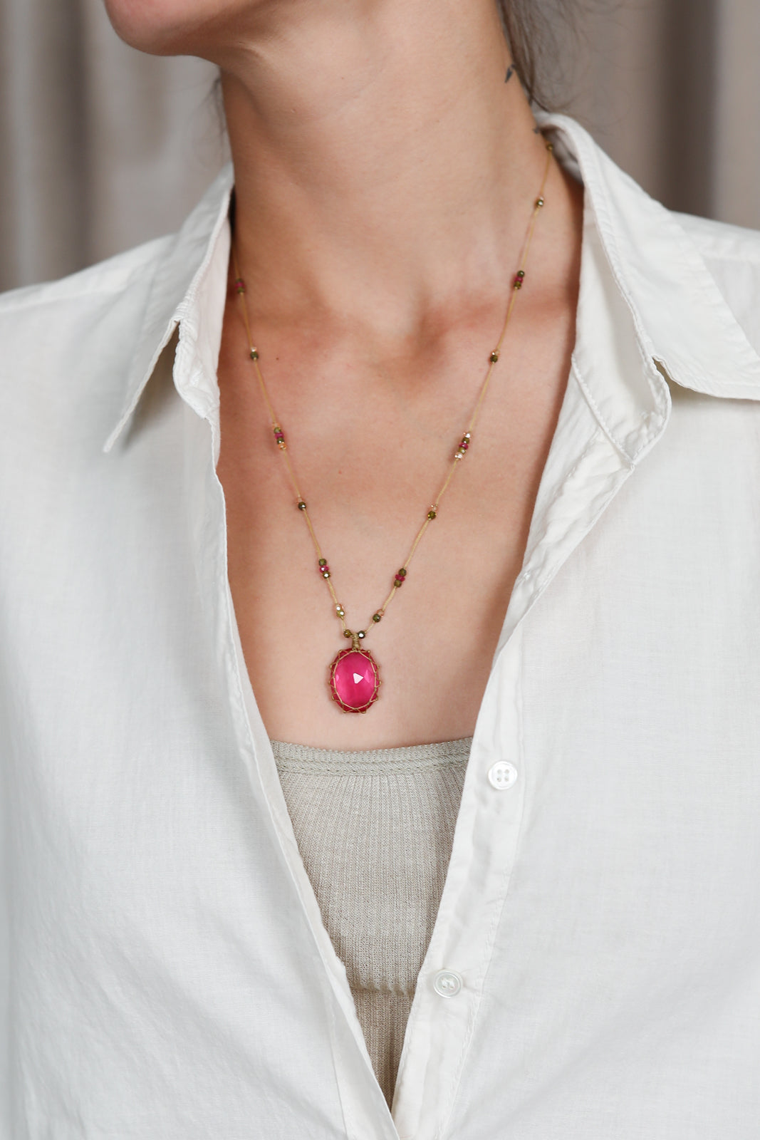 Collier Tibet en verre rose indien