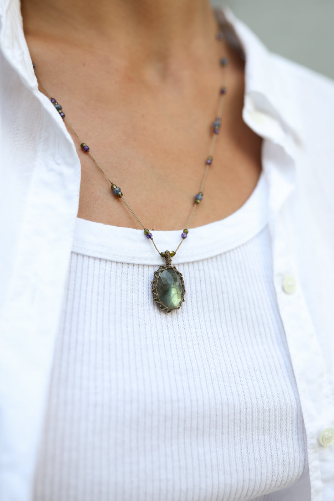 Collier Tibet in Labradorite Green